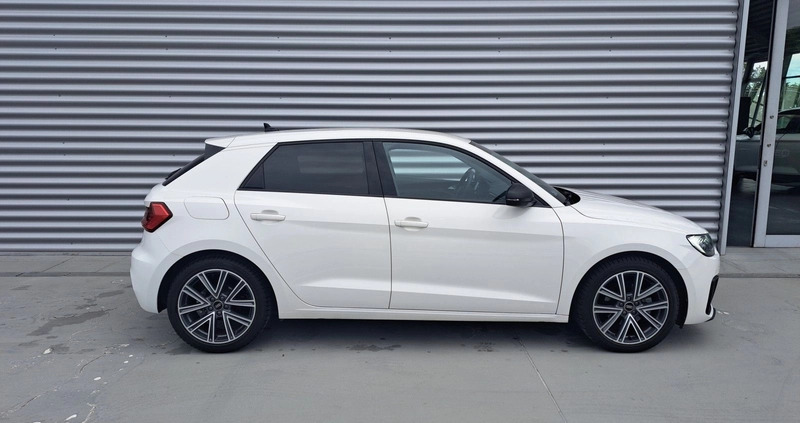 Audi A1 cena 109700 przebieg: 13147, rok produkcji 2021 z Debrzno małe 254